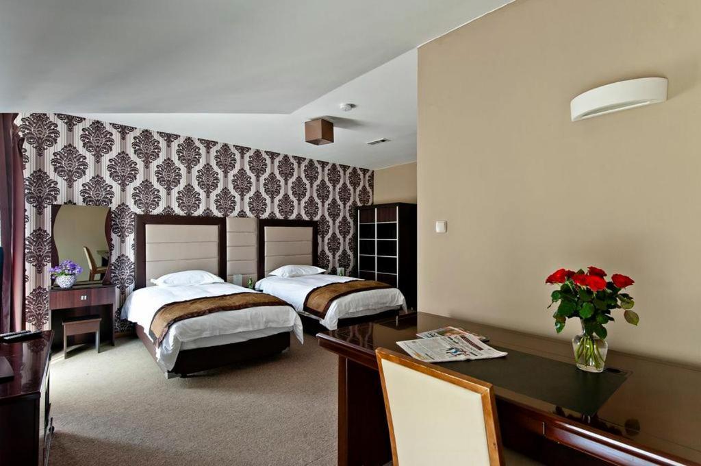 Hotel Borowina Констанцин-Езёрна Номер фото